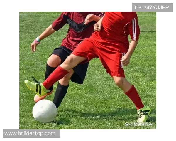 足球明星腰伤事件引发的职业生涯危机与未来发展探讨