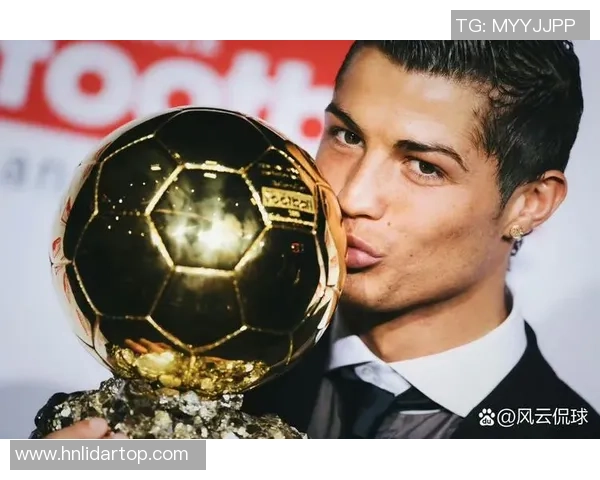 男生心目中的足球明星魅力解析与帅气形象的深度剖析 男生心目中的足球明星魅力解析与帅气形象的深度剖析