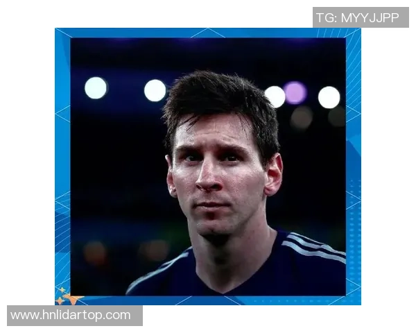 足球明星的辉煌历程与影响力探讨:从贝利到梅西的传奇之路 足球明星的辉煌历程与影响力探讨:从贝利到梅西的传奇之路