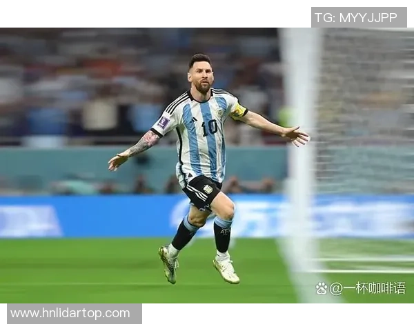 香港足球明星队精彩比赛再创佳绩进球瞬间引爆全场热情